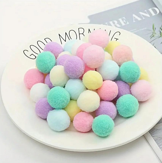 Набір різнокольорові пухнастих помпонів 1 см для творчості та рукоділля, упаковка 100 штук. Рожевий  Київ - фото 2