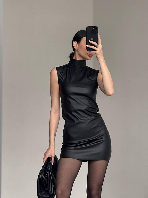 Женское базовое мини платье из эко кожи Черный, 42/44 Одесса - изображение 1