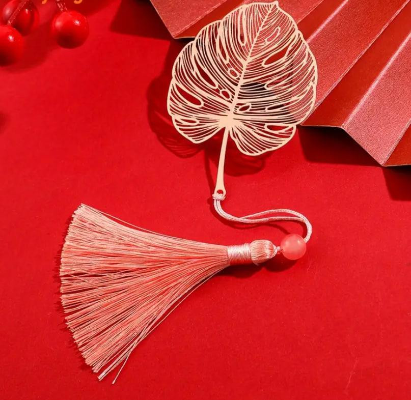 Винтажная металлическая закладка 