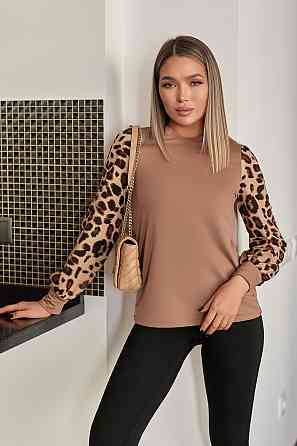 Стильна жіноча кофтинка з леопардовими рукавами "Alberta" | Батал Капучіно, 54-56 Київ