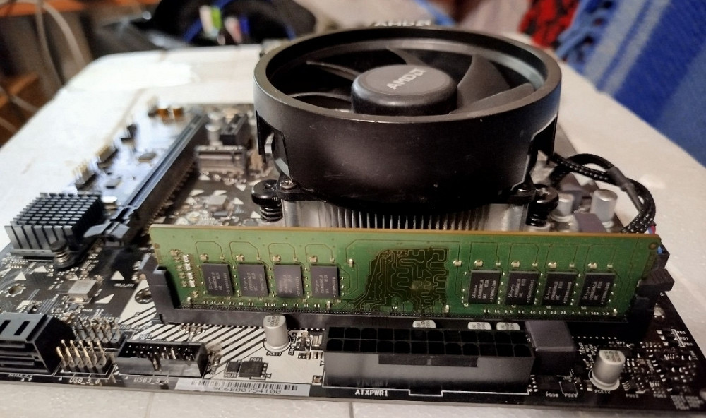 Материнская плата AM4 ASRock B450M-HDV с процессом и RAM 16 Гб нов Киев - изображение 4