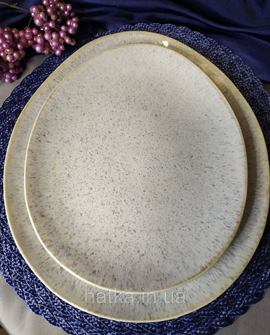 Тарілка велика бежева з домішками для дому та ресторанів Київ - фото 3