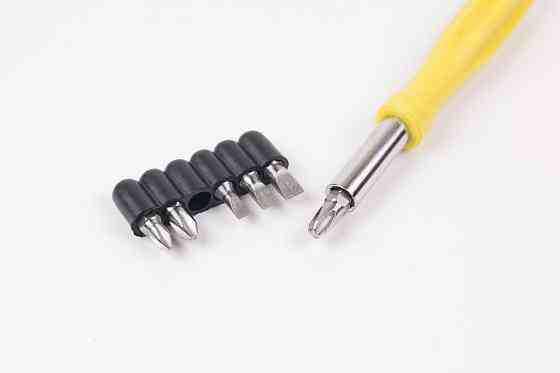 Набор инструментов 10 пр.(биты:PH1,2,3 SL 4,5,6мм, отвертка-битодержатель 120мм, отвертки: PH1х75мм,SL Одесса