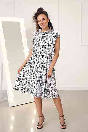 Платье в горошек с воланами 