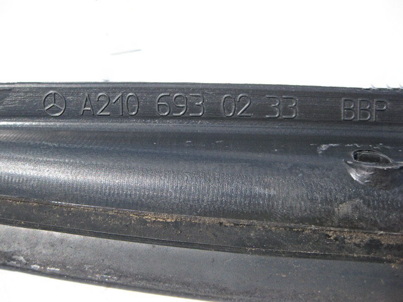 Mercedes-Benz  A2106930233 Накладка отвору багажника права E-Class W210 Одеса - фото 3