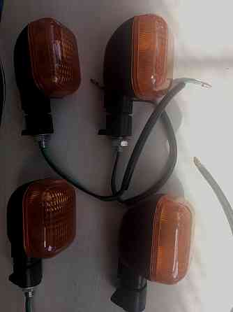 Повороты мини (4шт) прямоугольные (черные, желтое стекло) Мукачево