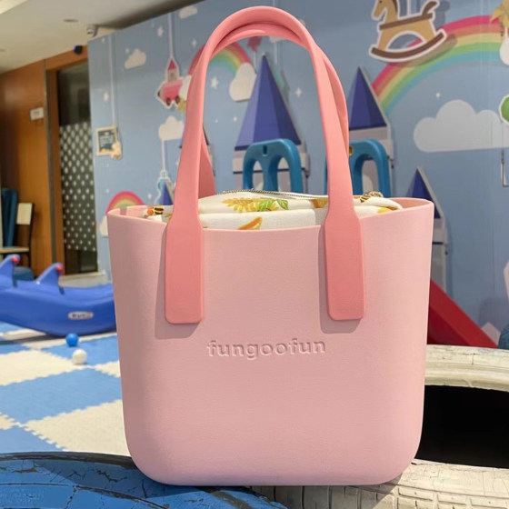 Сумка женская шопер силиконовая на плечо водонепроницаемая сумочка с подкладкой на молнии Fungoofun, розовая Каменец-Подольский