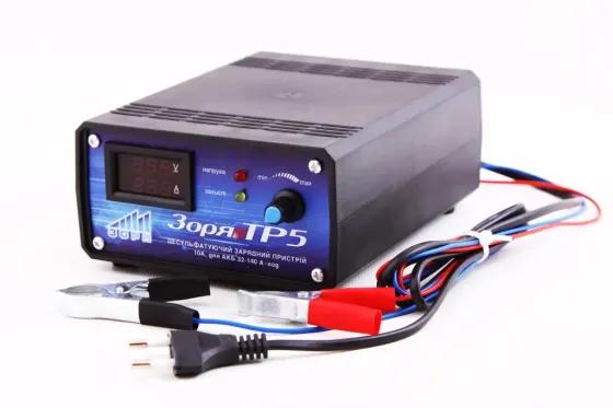 Зарядне устр-во для АКБ 10А, 32-140 Ач цифр. інд. Зоря з регулюванням (десульфатація) Вінниця