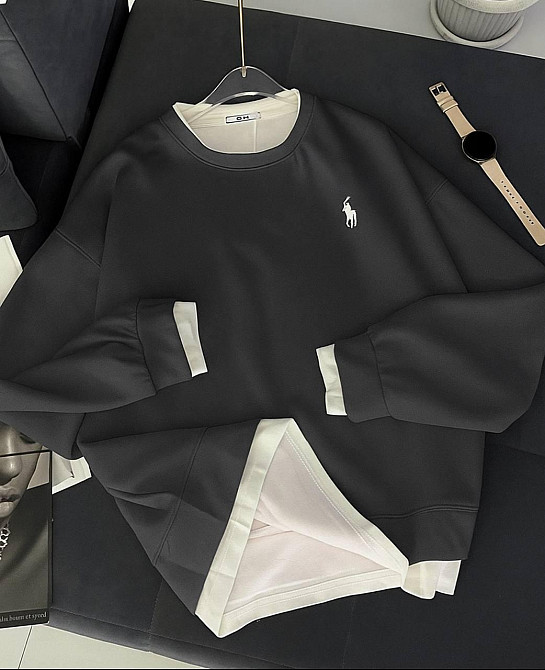 Жіночий стильний оверсайз світшот з лого та імітацією футболки двонитка Графіт Одеса - фото 1