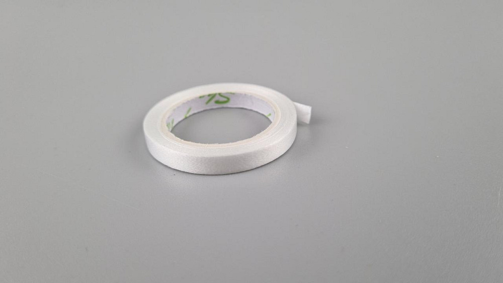 Стрічка для повітряних куль і подарунків 0.5 см х 5 метрів біла (1 пачка) Харків - фото 1