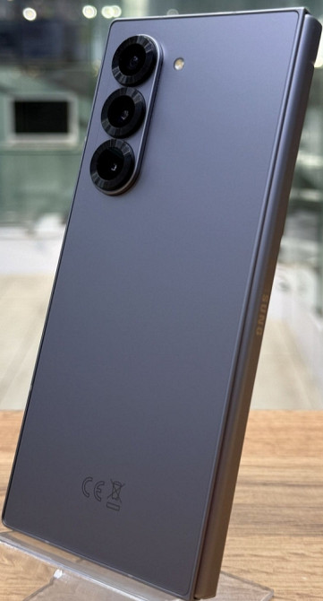 Смартфон Samsung Fold 6 12/256Gb. Shadow Silver. Київ - фото 2