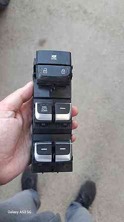 Оригінальний блок керування склопідіймачами на Kia Sportage 2020 року Київ