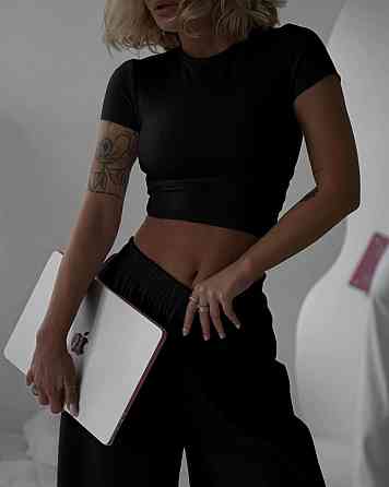 Жіночий базовий костюм-двійка: футболки та штани мікродайвінг Чорний, 46/48 Одеса