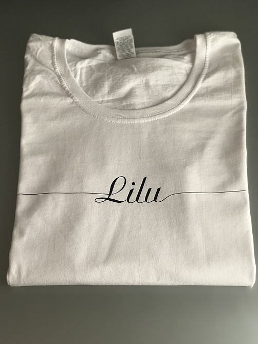 Женская футболка с абстрактным надписью Вашего имени Черновцы - изображение 1