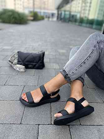 teona Жіночі босоніжки шкіряні чорні TEONA 290 літні, на низькій підошві р. 36-40 / Взуття з на Коломыя