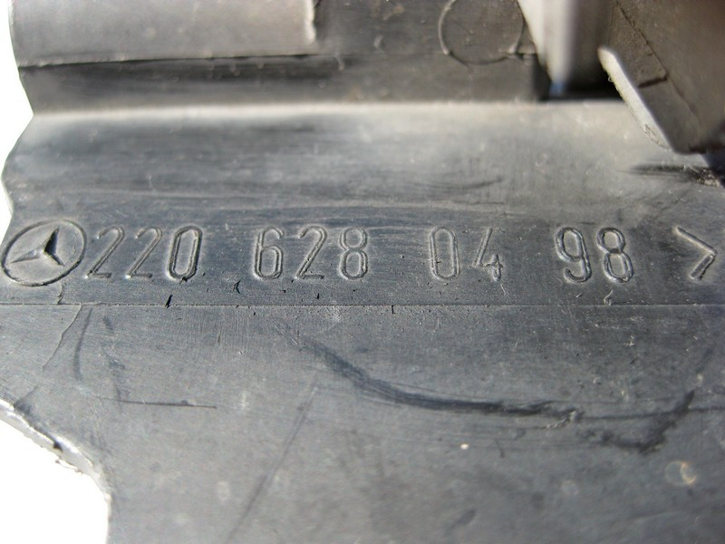 Mercedes-Benz  A2206280498 Права пластикова напрямна повітря до радіатора S-Class W220 Одеса - фото 3