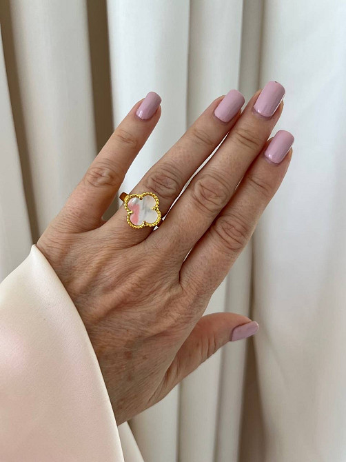 Кольцо Van Cleef позолота 18 К / кольцо клевер белое в золоте Одесса - изображение 1