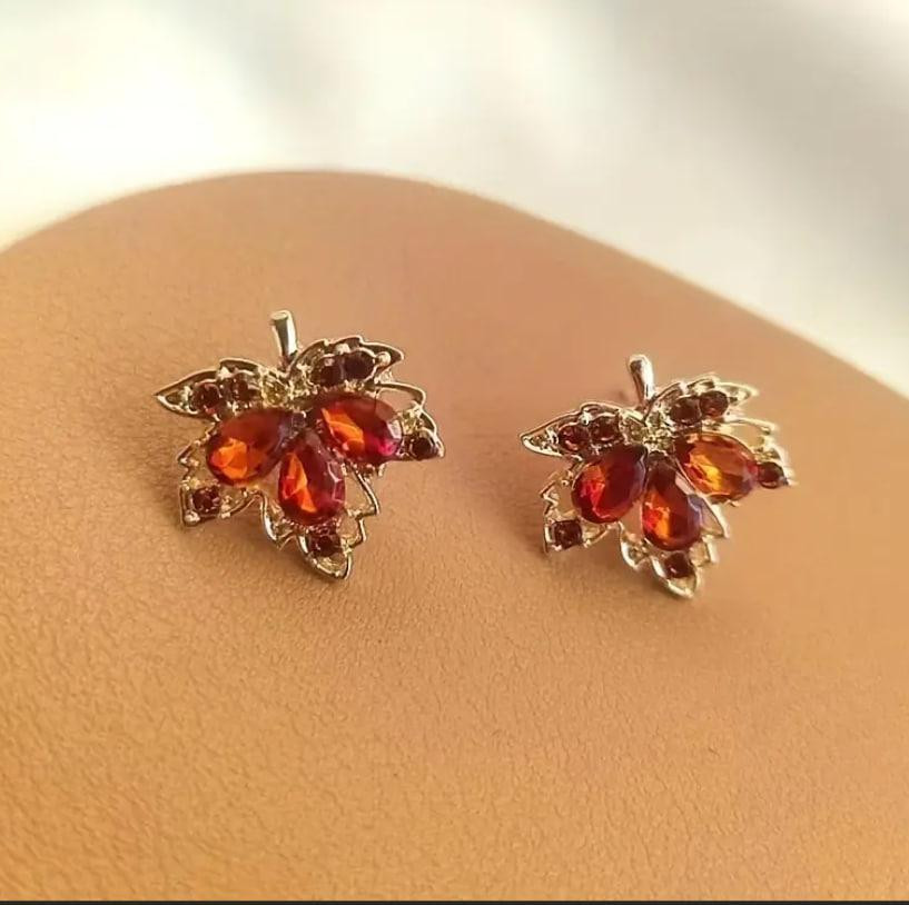 Женские серьги с красными кристаллами в форме листа. Киев - изображение 1
