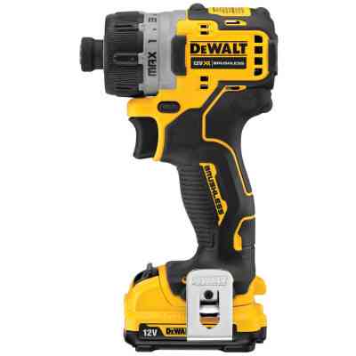 Шуруповерт DeWALT 12V XR Li-Ion, 8 Нм, 1100 об/мин, 2x2Ah, кейс (DCF601D2) Винница