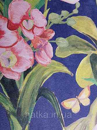 Шпалери вінілові Decoprint Breeze листя метелики квіти орхідеї лілії червоні бузкові на синьому 0.53х10 м Київ