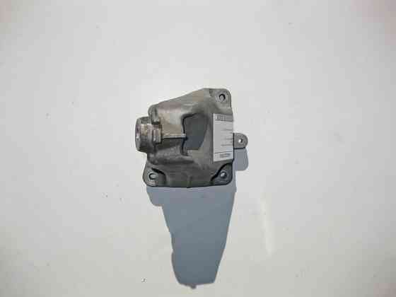 Mercedes-Benz  A6422230504 Кронштейн опори двигуна правий OM642 V6 3.0 cdi S-Class W221 Одесса