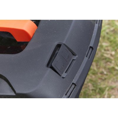 Газонокосарка Black&amp;Decker акумуляторна 36 В, 2.5 Ач, 32 см, 1 АКБ та ЗП (BCMW3336L1) Вінниця - фото 2