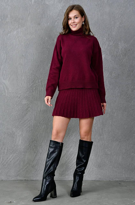 Жіночий затишний теплий костюм: светр і спідниця дрібна машинна в'язка. Бордовий Одеса - фото 1