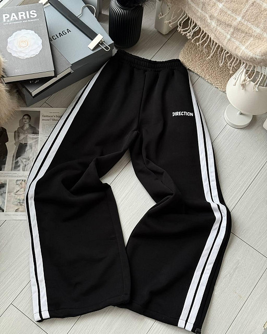 Жіночі стильні сезонні штани з тринитки на флісі. Чорний Одеса - фото 6