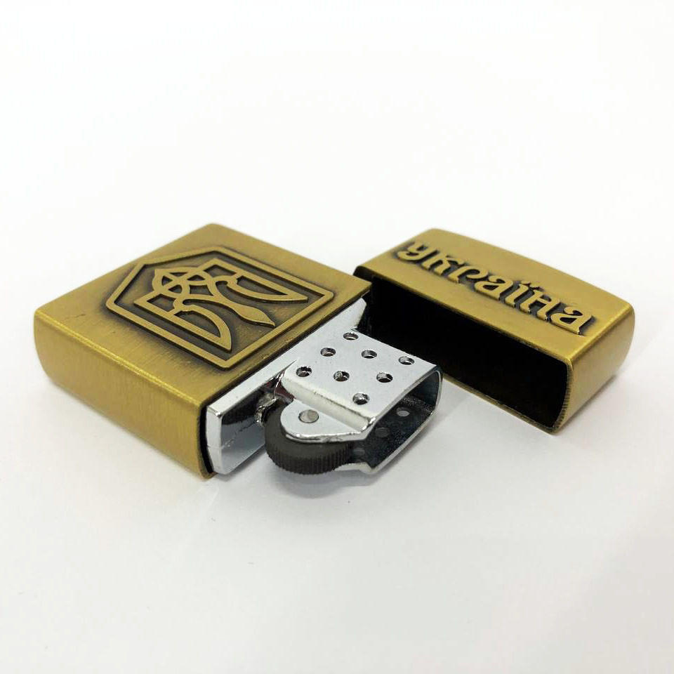 Запальничка кремнієва патріотична Україна 4550. UW-838 Колір: золотий Київ - фото 2