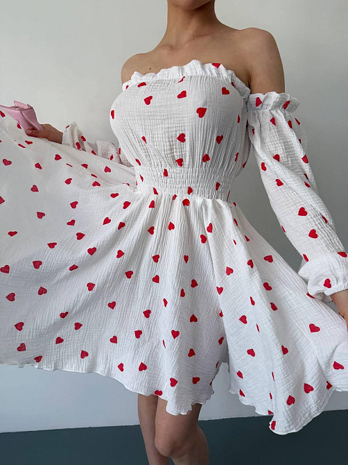 Жіноча романтична міні сукня у сердечки з відкритими плечами муслін 100% бавовна Одеса - фото 3