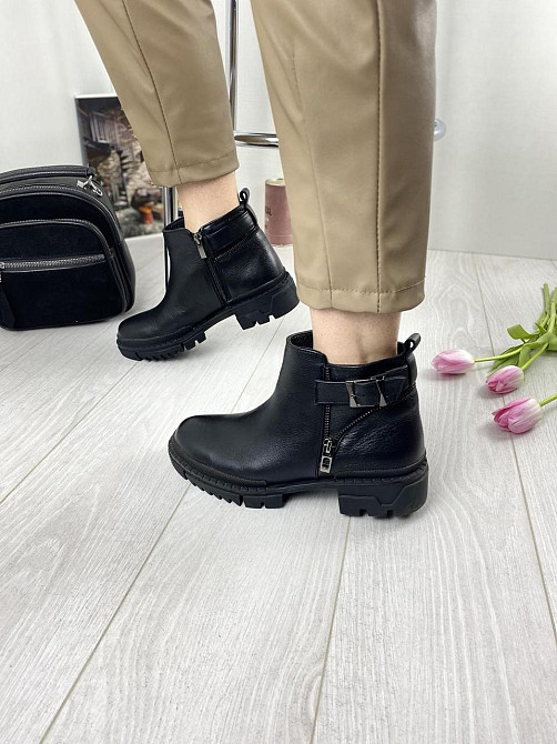 Injers Модні жіночі шкіряні демісезонні черевики весна-осінь на низькому каблуці чорні (617) р. Коломия - фото 5