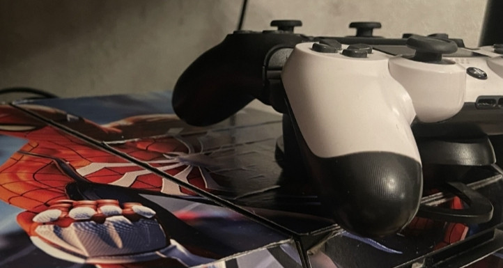 Приставка Sony PlayStation PS4 Spiderman . Киев - изображение 1