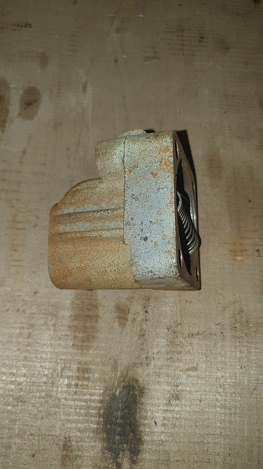 Крышка насоса ГУР с предохранительным клапаном в сборе ЗИЛ-130. 130-3407212 Харьков - изображение 1