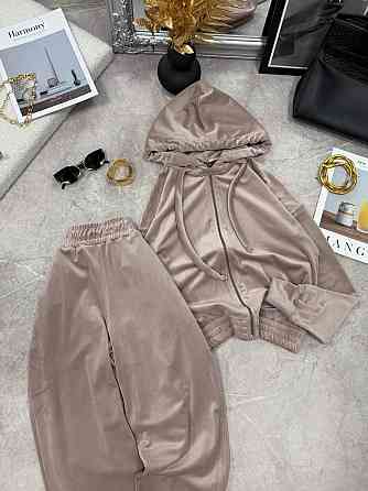 Женский повседневный велюровый костюм двойка: кофта и штаны Бежевый, 46/48 Одесса