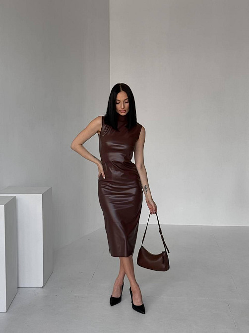 Женское базовое миди платье из эко-кожи Одесса - изображение 3