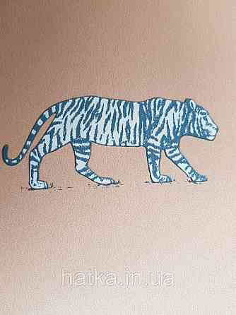 Шпалери флізелінові дитячі Caselio Our Planet тварини тигри чорно бежеві на теракотовому тлі Київ