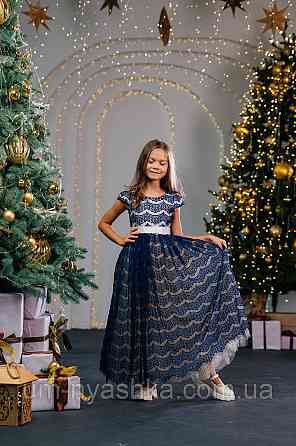 Довге ошатне плаття на 6-7 років Кривий Ріг