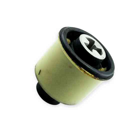 Втулка балки Шкода Octavia Tour, Фольцваген Гольф IV (d72) задньої Мукачево