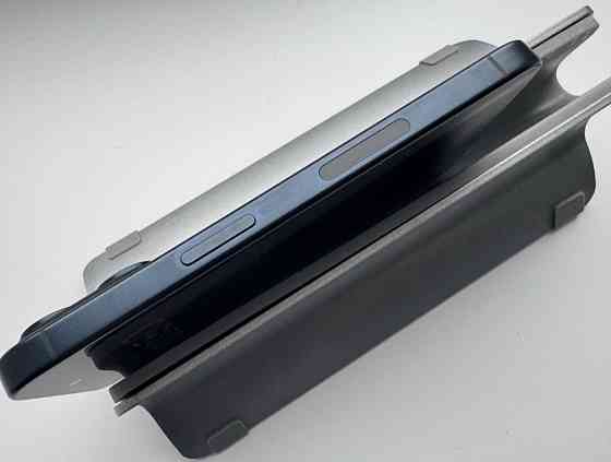 Айфон Apple iPhone 25 Pro 128Gb. Blue Neverlock 100% Киев