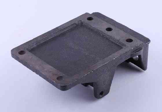 Кришка задня корпуса КПП на КПП/6 Мукачево