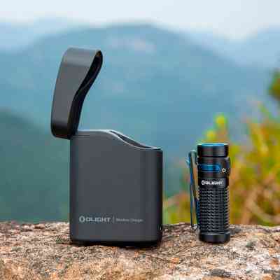 Ліхтар Olight Baton 4 Premium Black (0.0000.0816) Вінниця