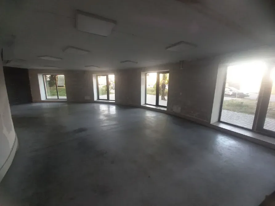 Нове Оренда Приміщення на червоній лінії (ЖМ Західний) біля "Варуса" Вода, каналізація, електрика 25 квт, 380 в. З ремонтом Дніпро - фото 1