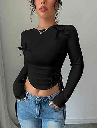Женский элегантный топ с длинными рукавами и изысканными черными бантиками вискоза Черный Одесса