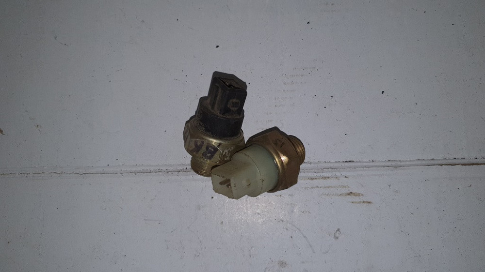 Выключатель стопов кнопочного типа ВК-12. Харьков - изображение 1