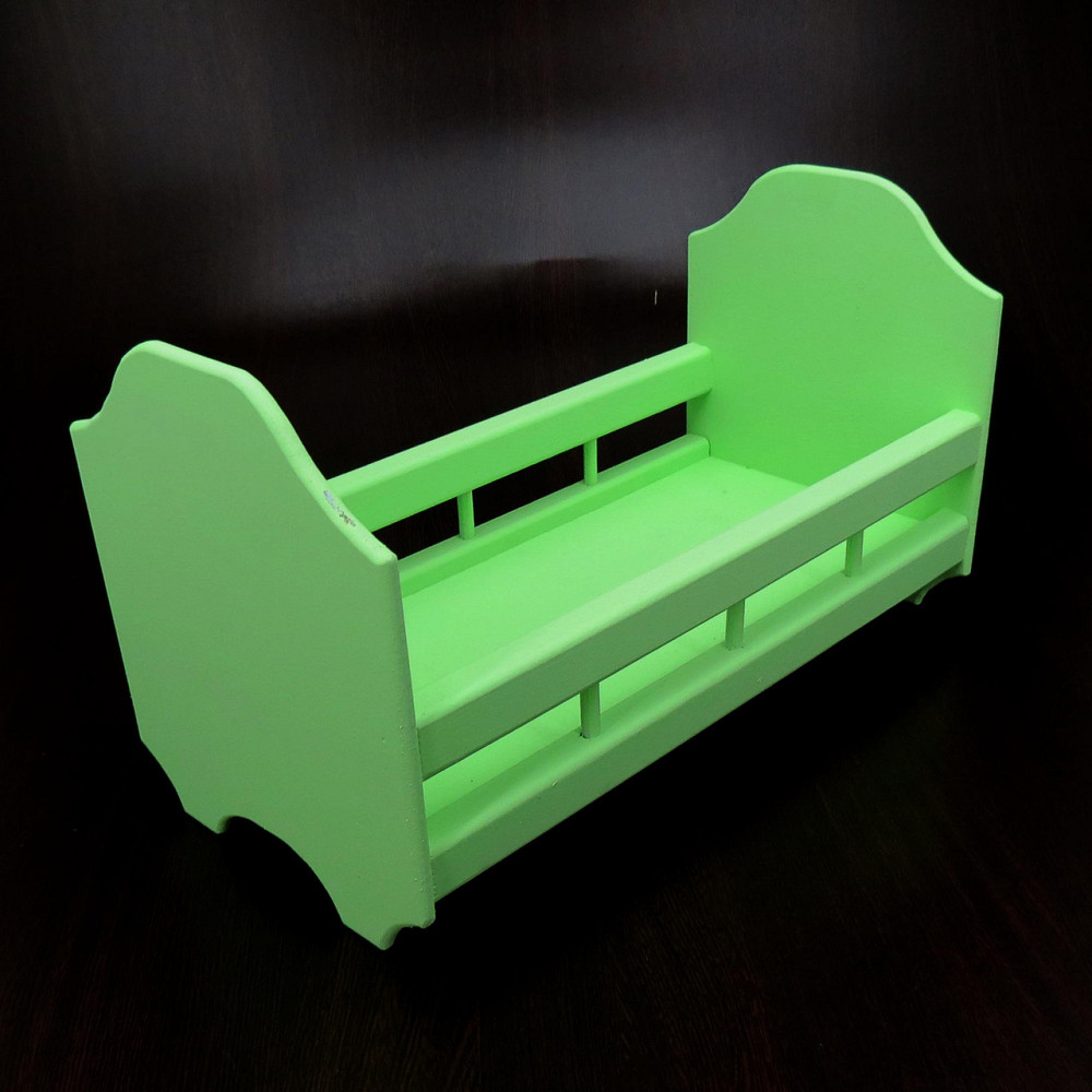 Кровать для кукол 