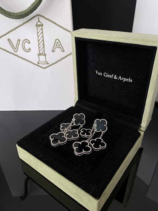 Сережки Van Cleef длинные на 4 элемента черная эмаль покрытие белым золотом / упакованы в мешочек Одесса - изображение 1