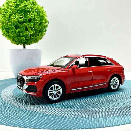 Машинка металева TK Union Group Audi Q8 відчиняються двері капот багажник масштаб 1:24 Червона (GT-5250) Чернігів