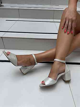 Nivelle Босоніжки жіночі NIVELLE 1898/6015-6033 білі (літо, шкіра-сатин натуральна) (3714) Коломия