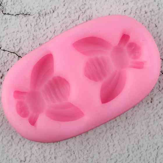 Форма силіконова Бджола 54 на 31 мм рожевий Київ