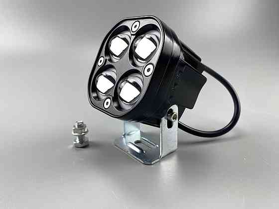 Фара LED квадратна 40W led chip CREE 2525 3D лінза 9-32V IP67 6000K з чіткою світловою межею Мукачево